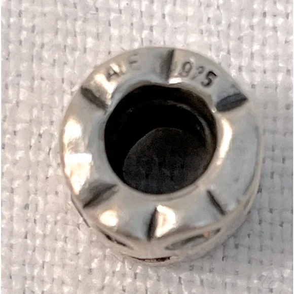 Authentic Pandora Retired Sterling Silver Cut Out Shapes Clear CZ Barrel Bead - Picture 4 of 4